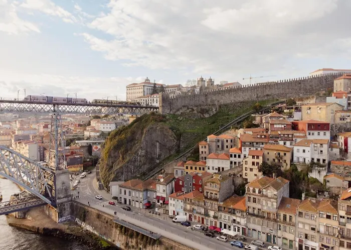 Oasiys - Your Getaway In