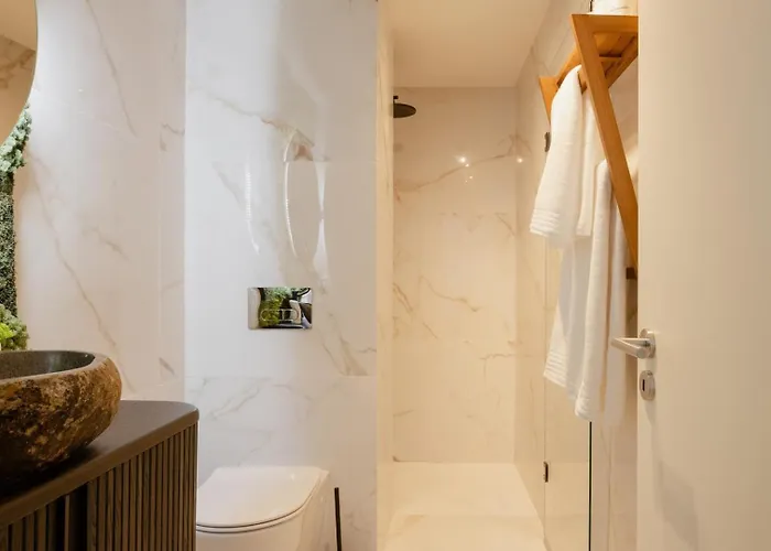 Oasiys - Your Getaway In